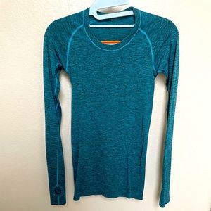 Swiftly Tech Long-Sleeve